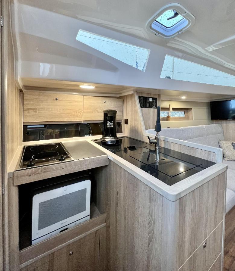 Hausboot Segelyacht Nui Hotel Burgtiefe auf Fehmarn Buitenkant foto