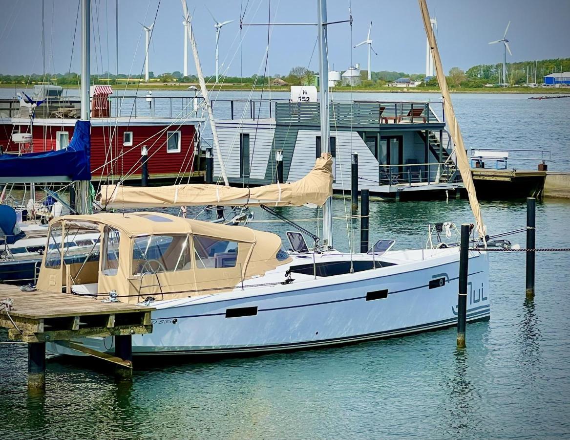 Hausboot Segelyacht Nui Hotel Burgtiefe auf Fehmarn Buitenkant foto